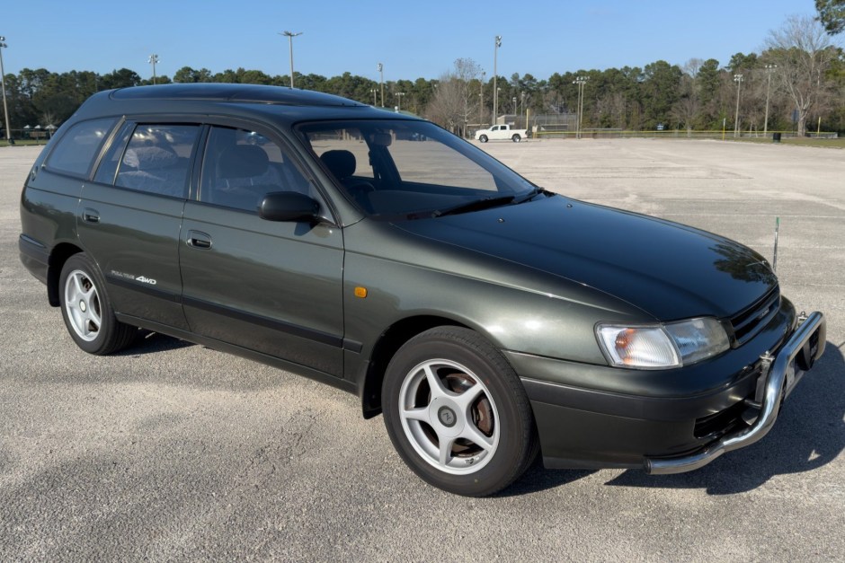 1993 Toyota Caldina sold at auction for $9,000
