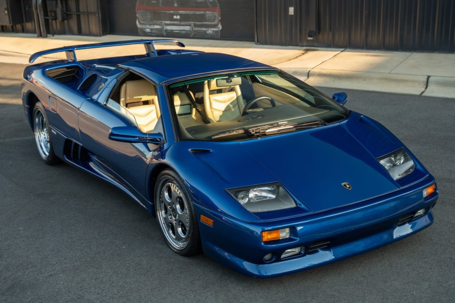 1999 Lamborghini Diablo sold at auction for $770,000
