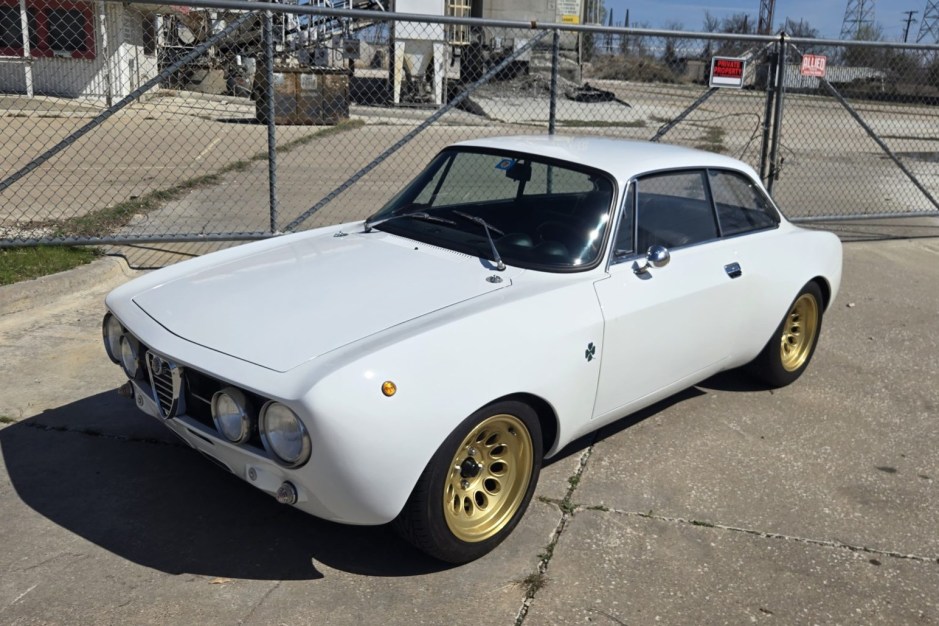 1968 Alfa Romeo GTV sold at auction for $50,000