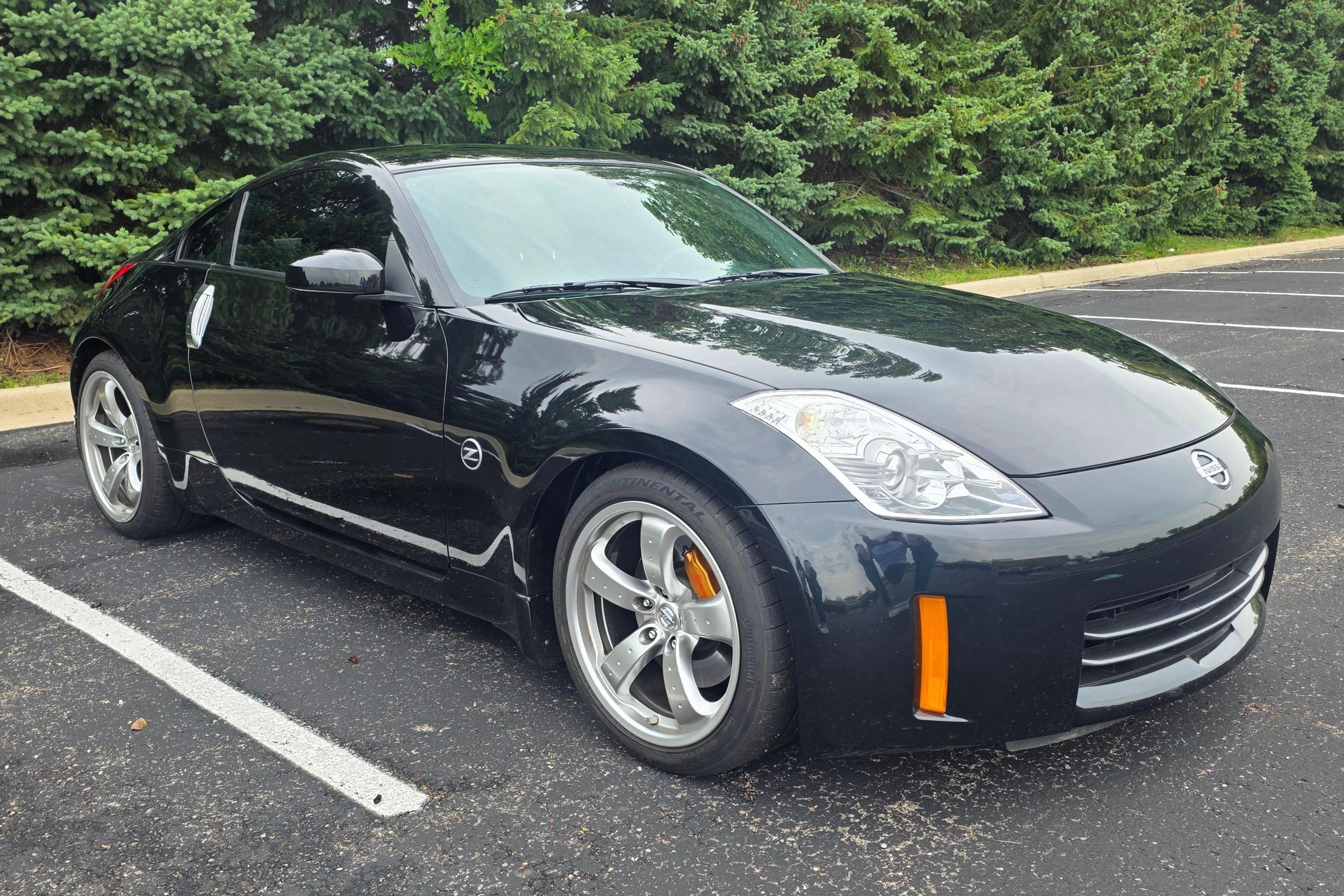 2007 Nissan 350Z sold at auction for $18,500