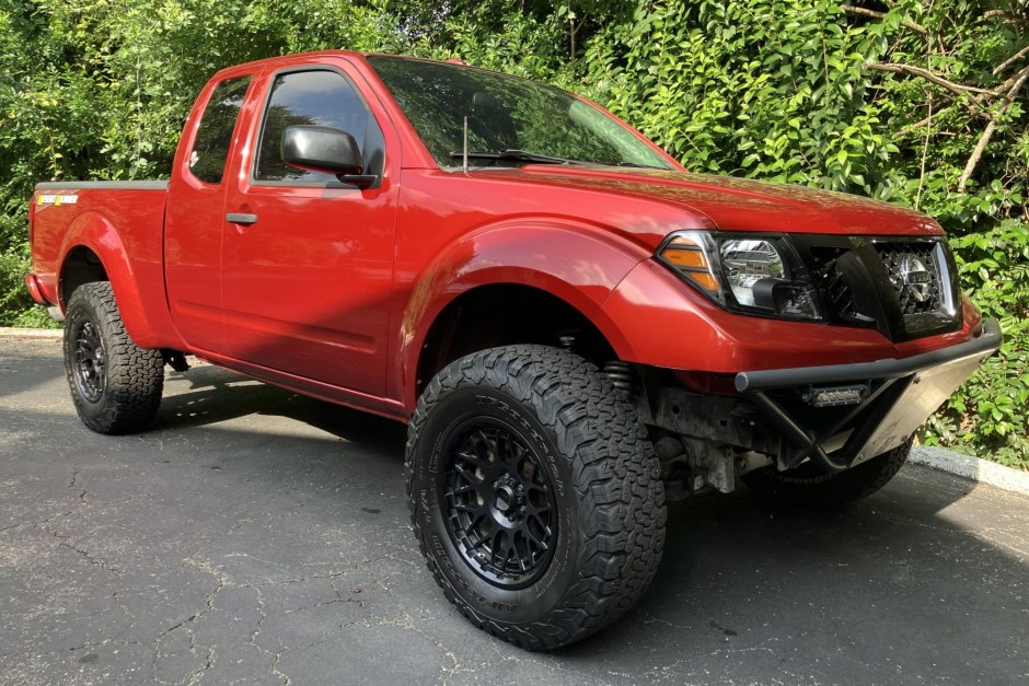 2018 Nissan Frontier sold at auction for $12,750