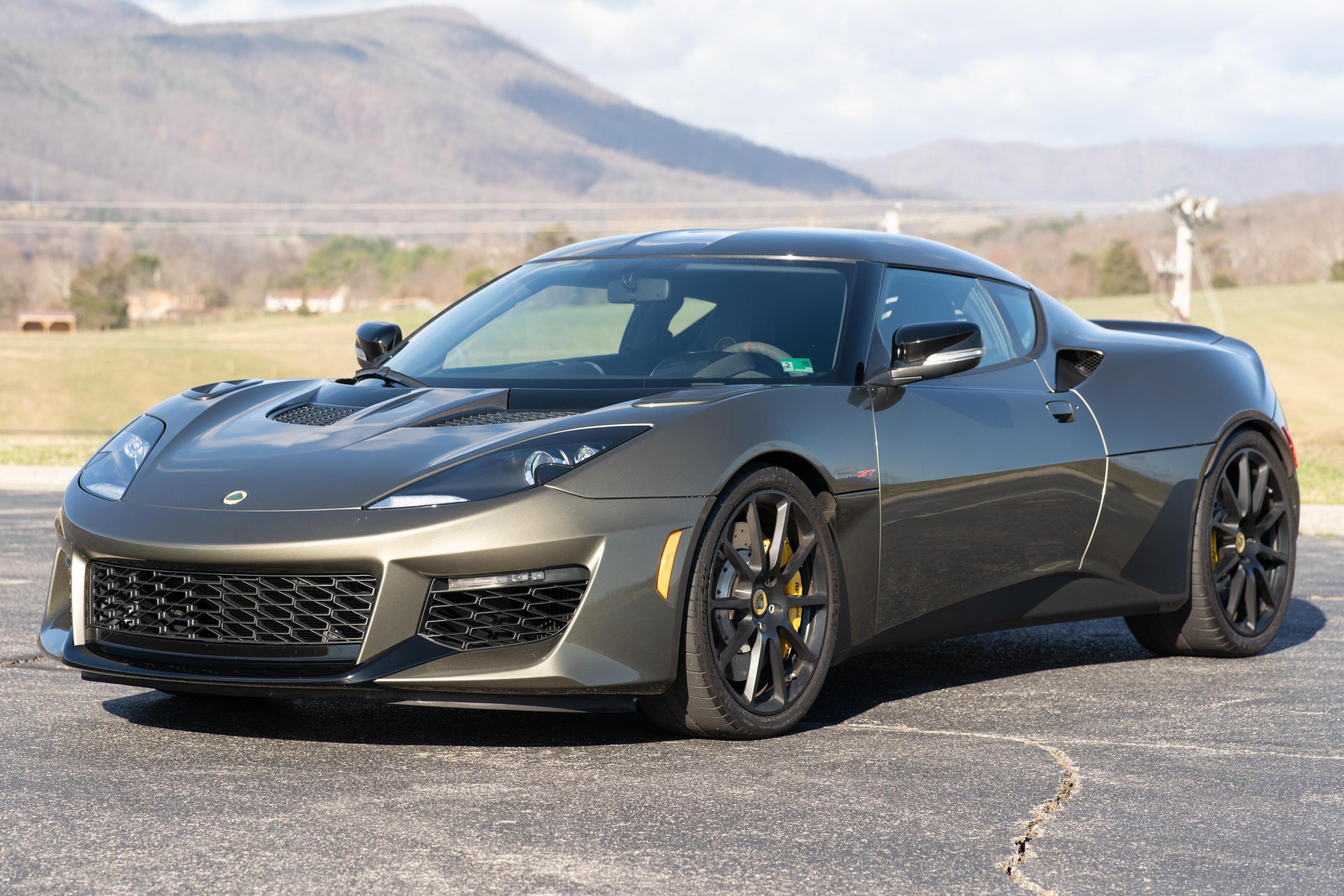 2020 Lotus Evora sold at auction for $80,500