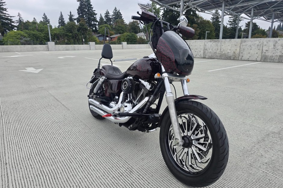 2007 Harley-Davidson Dyna sold at auction for $4,000