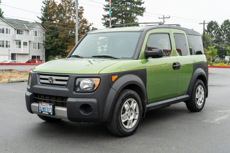 2008 Honda Element sold at auction for $12,758