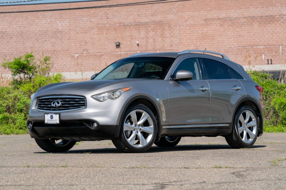 2011 Infiniti FX sold at auction for $17,000