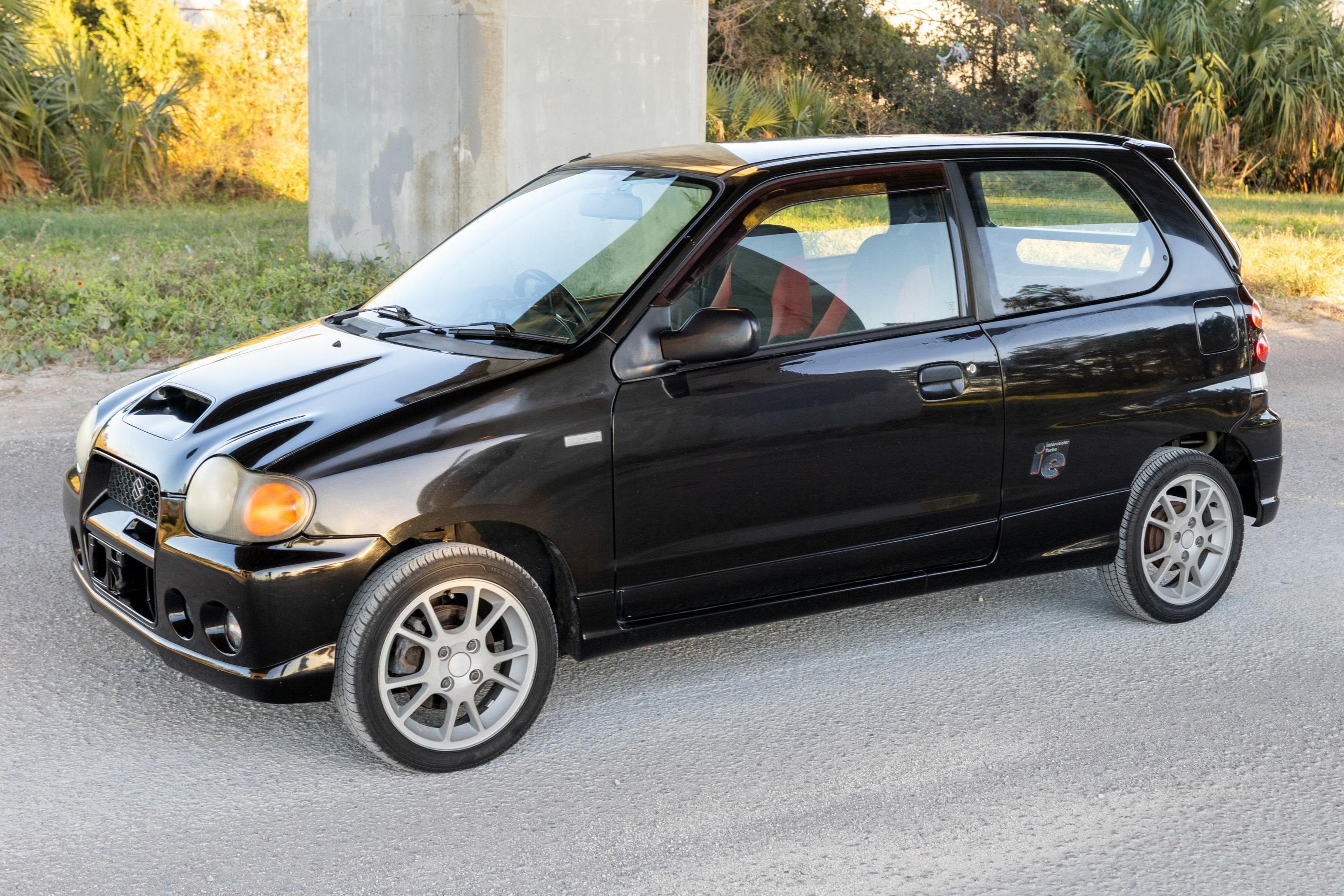 1999 Suzuki Alto sold at auction for $5,000