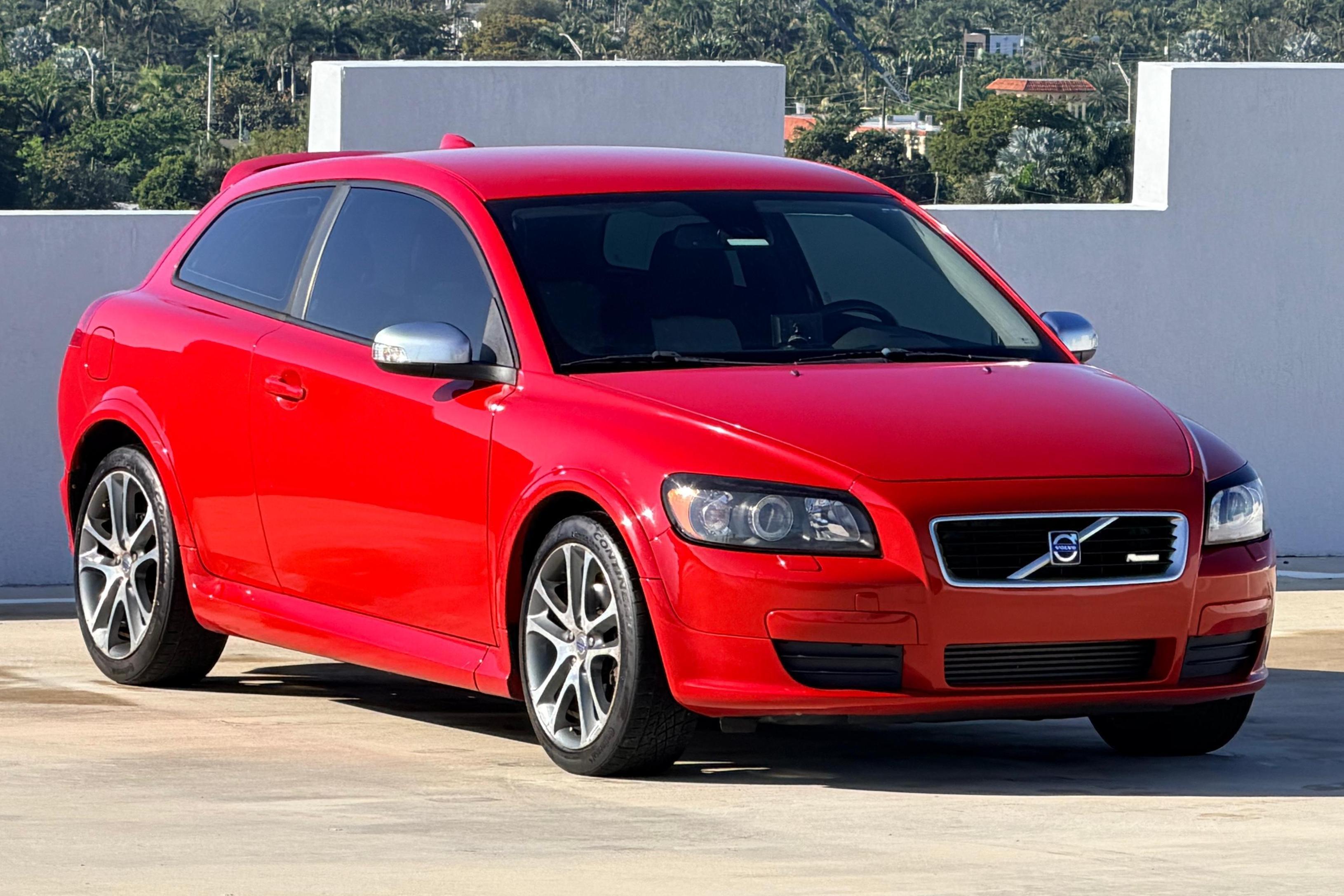 2009 Volvo C30 sold at auction for $10,000
