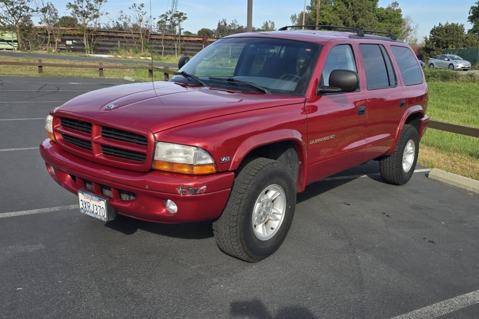 1998 Dodge Durango sold at auction for $6,500