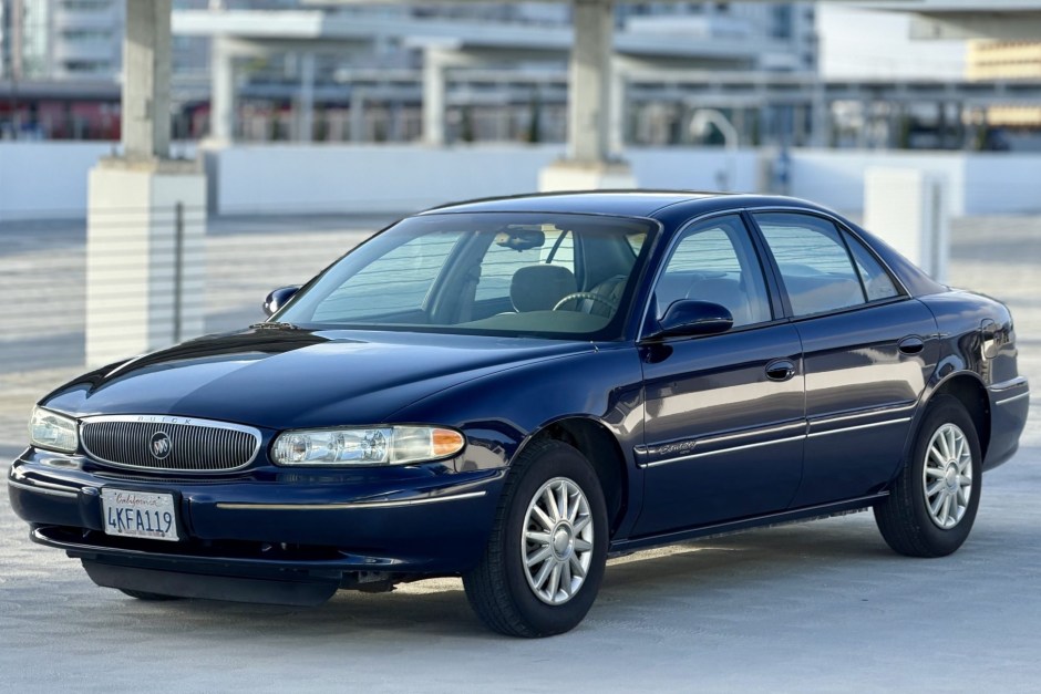 2000 Buick Century sold at auction for $6,602
