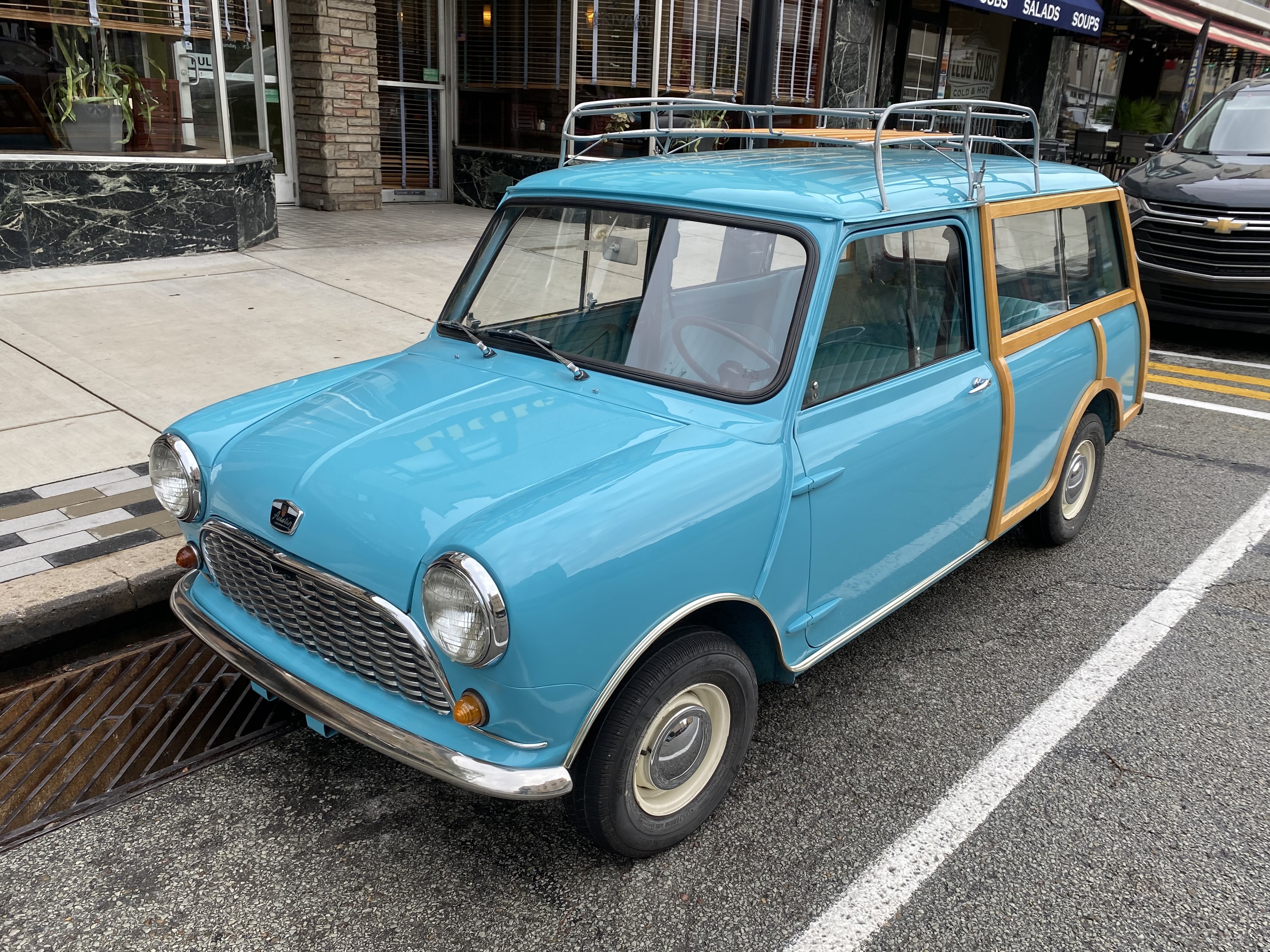 1965 Austin Mini Cooper sold at auction for $14,750