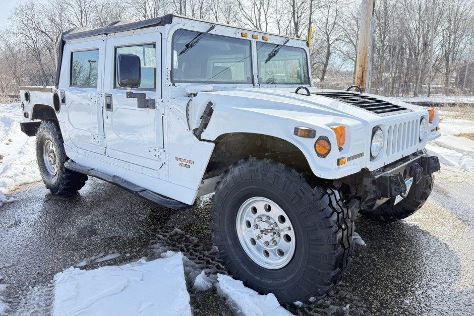 1997 Hummer H1 sold at auction for $48,500