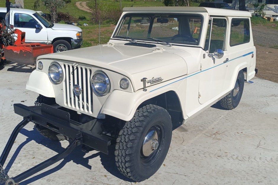 1968 Jeep Jeepster Commando sold at auction for $17,000