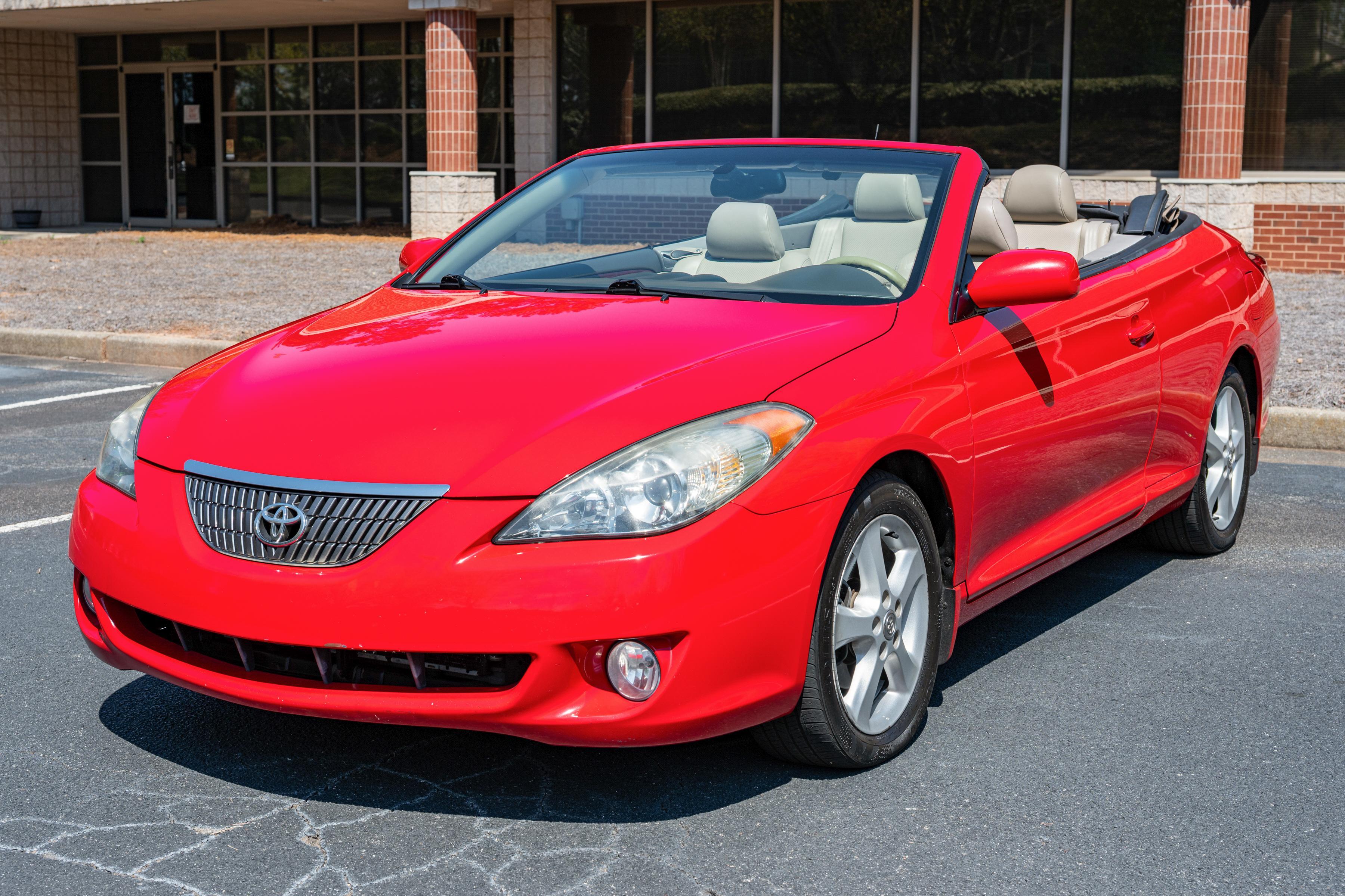 2005 Toyota Solara sold at auction for $7,300