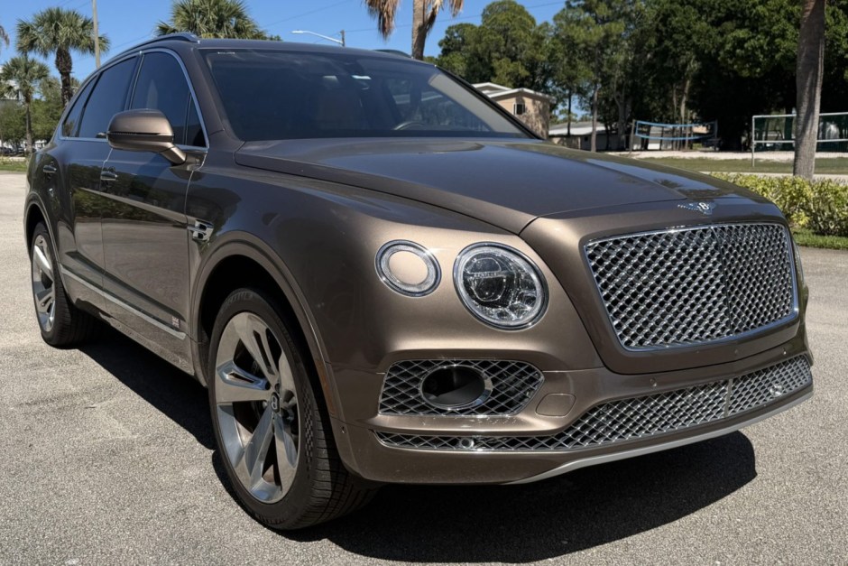 2018 Bentley Bentayga sold at auction for $63,500