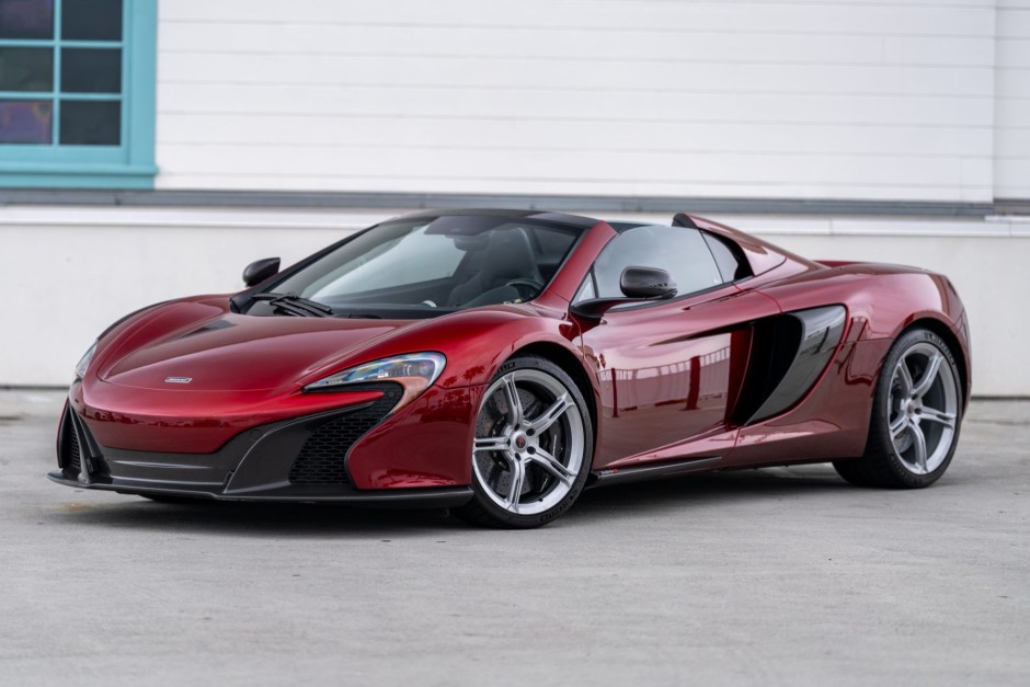 2016 McLaren 650S sold at auction for $142,000