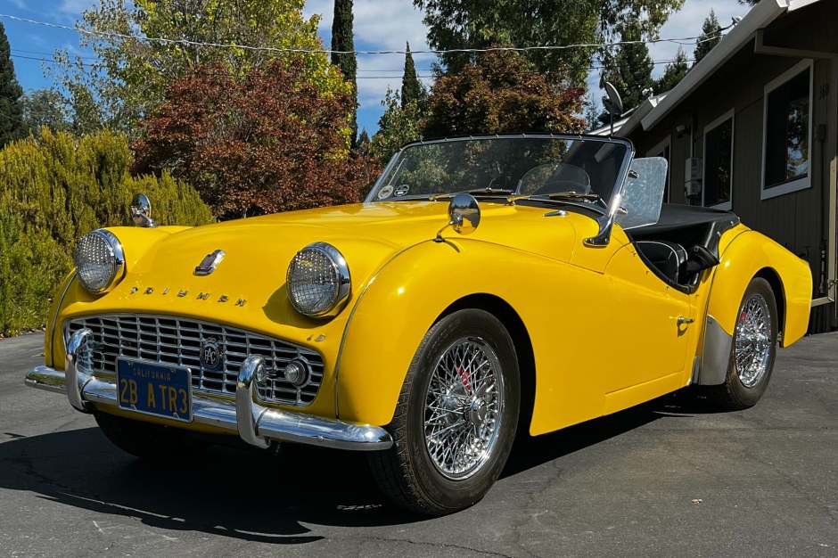 1959 Triumph TR3 sold at auction for $15,000