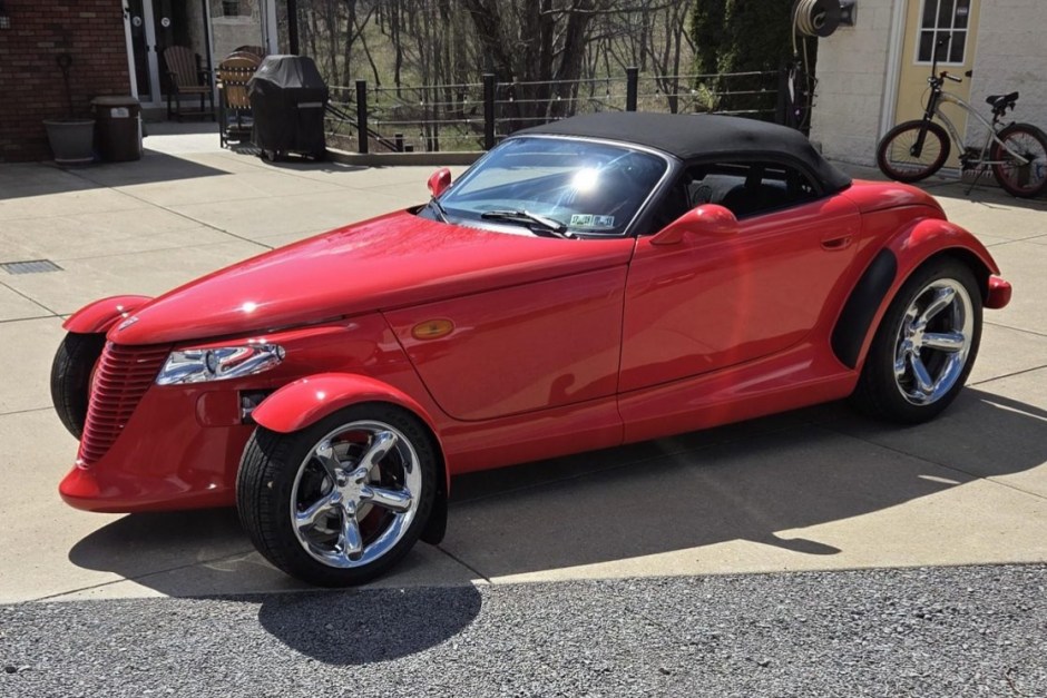 1999 Plymouth Prowler sold at auction for $30,500