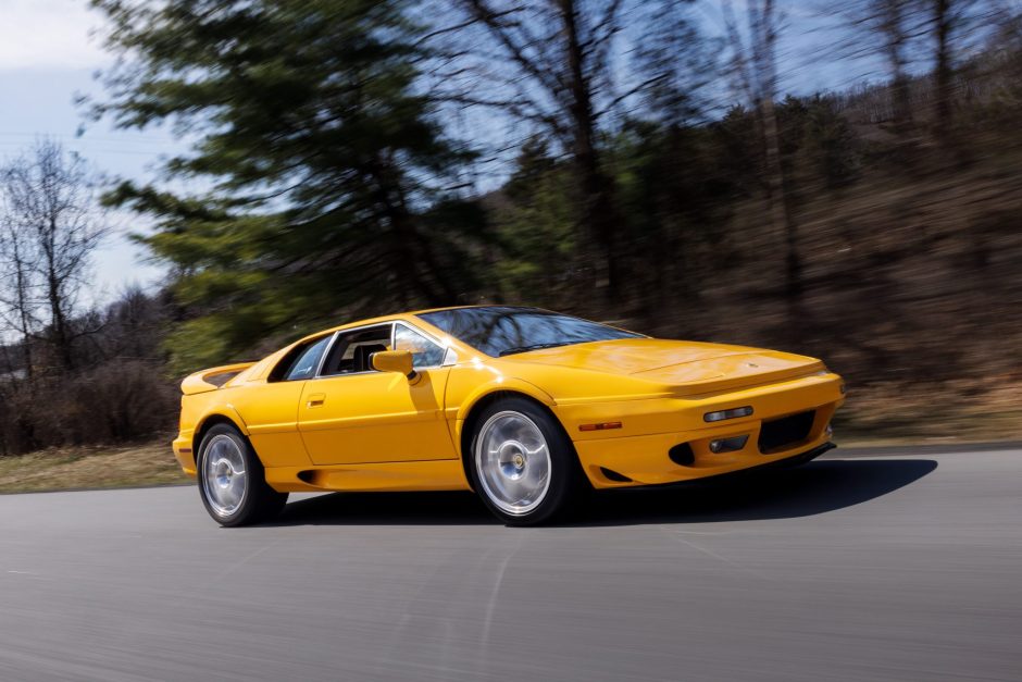 1997 Lotus Esprit sold at auction for $71,000