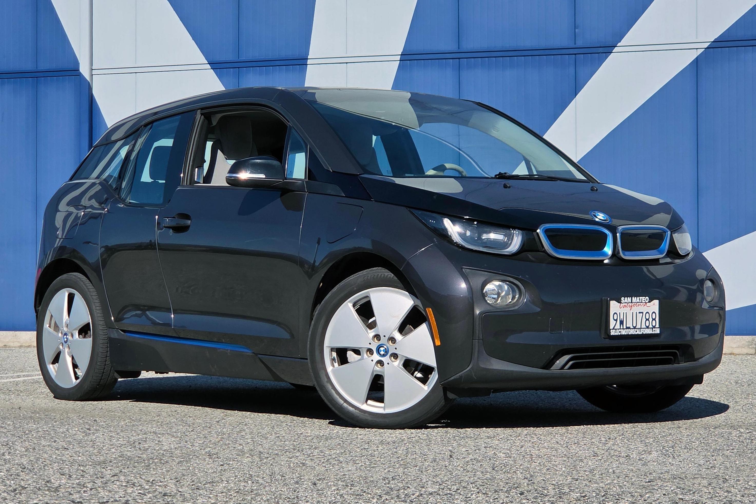 2015 BMW i3 sold at auction for $7,600