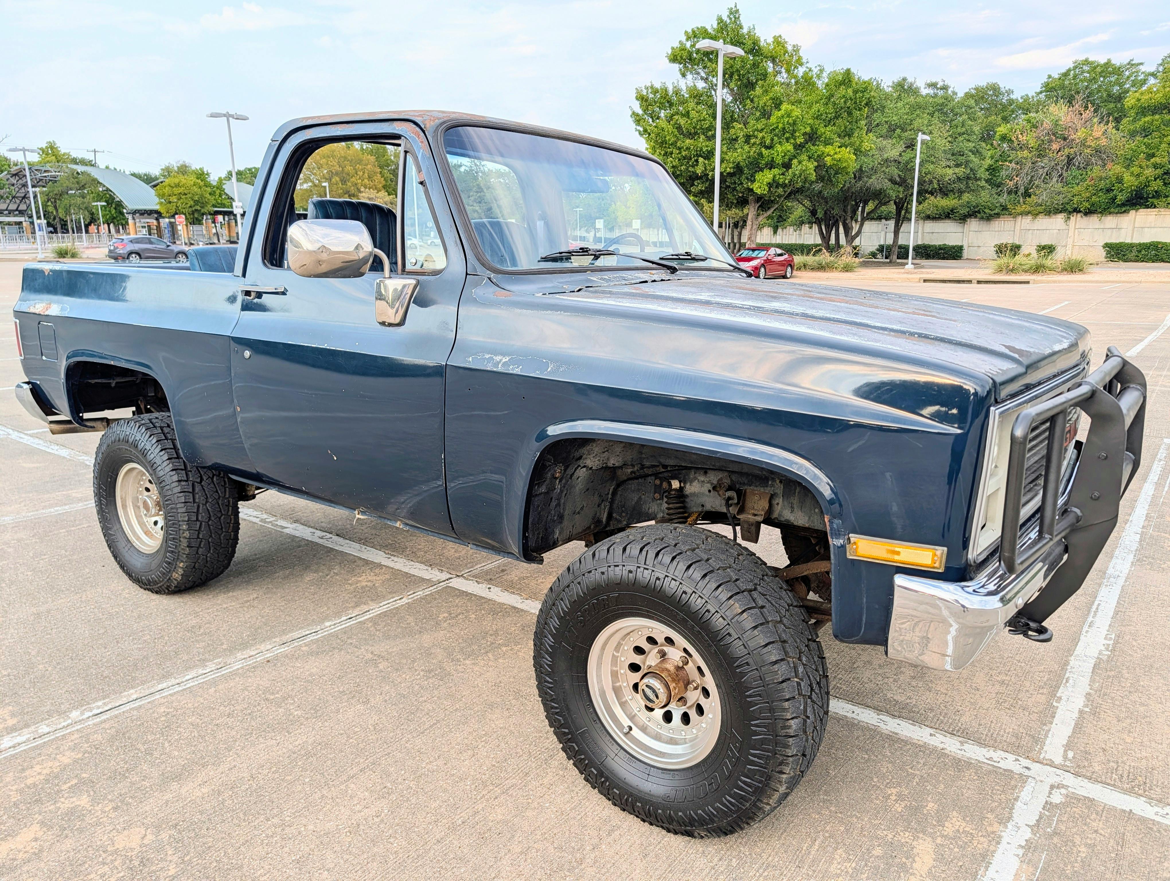 1985 GMC Jimmy sold at auction for $4,100