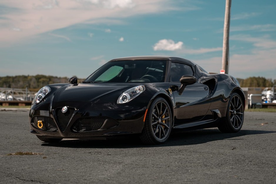 2018 Alfa Romeo 4C sold at auction for $61,600