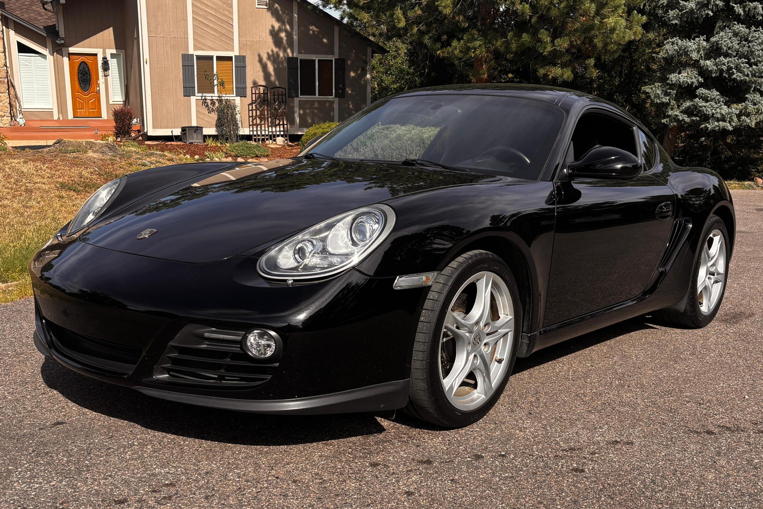 2009 Porsche Cayman sold at auction for $32,061