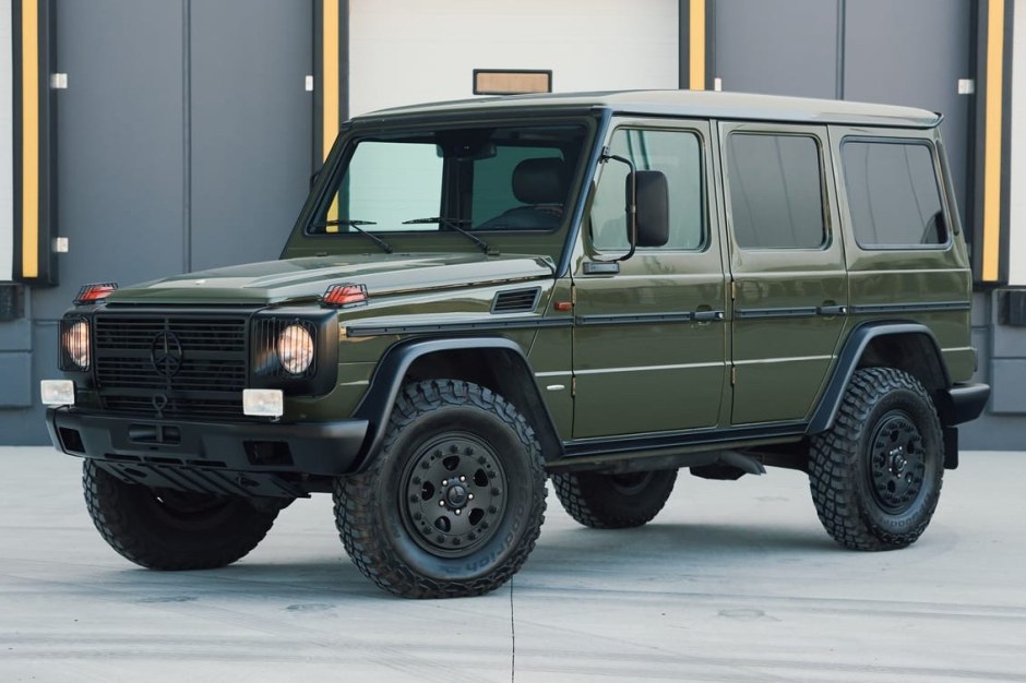 2002 Mercedes-Benz G-Class sold at auction for $58,500