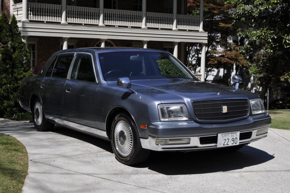 1997 Toyota Century sold at auction for $39,000