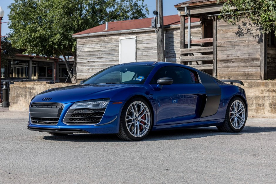 2015 Audi R8 sold at auction for $145,000