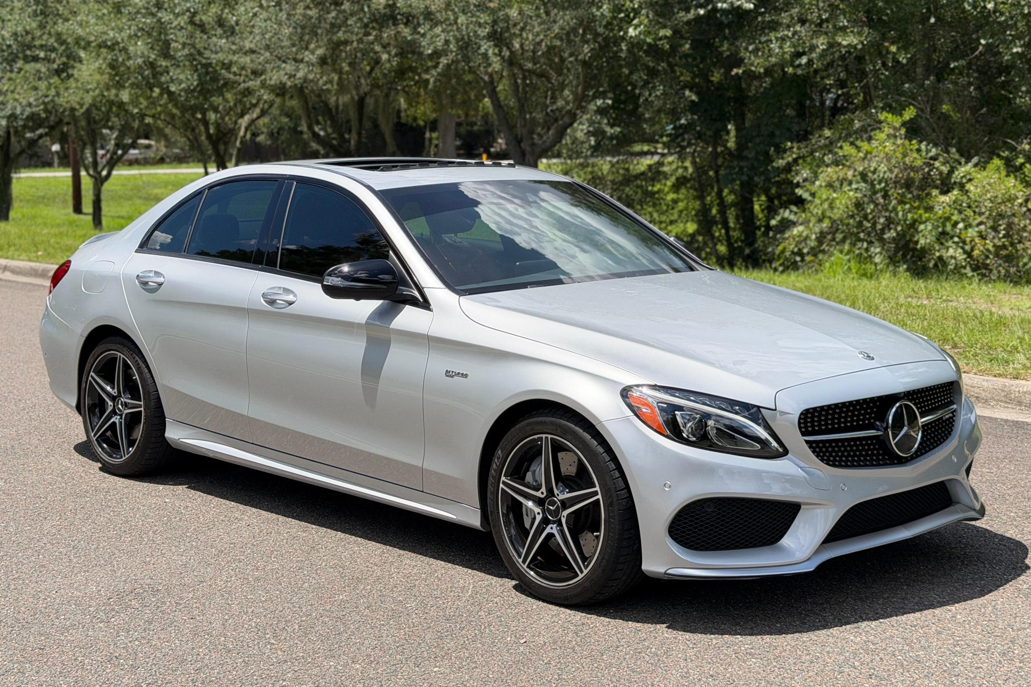 2018 Mercedes-Benz C-Class sold at auction for $24,500