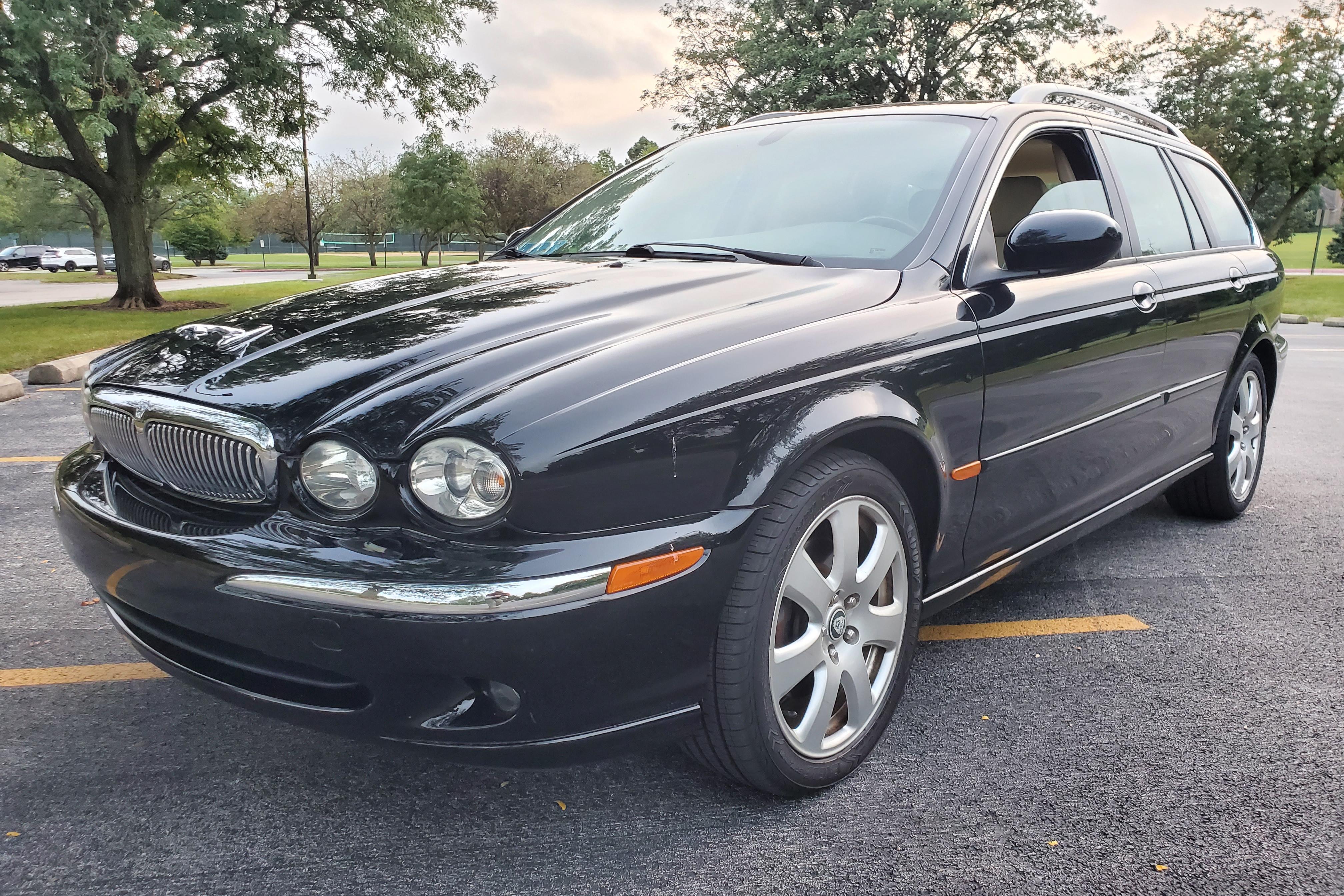 2005 Jaguar X-Type sold at auction for $6,000