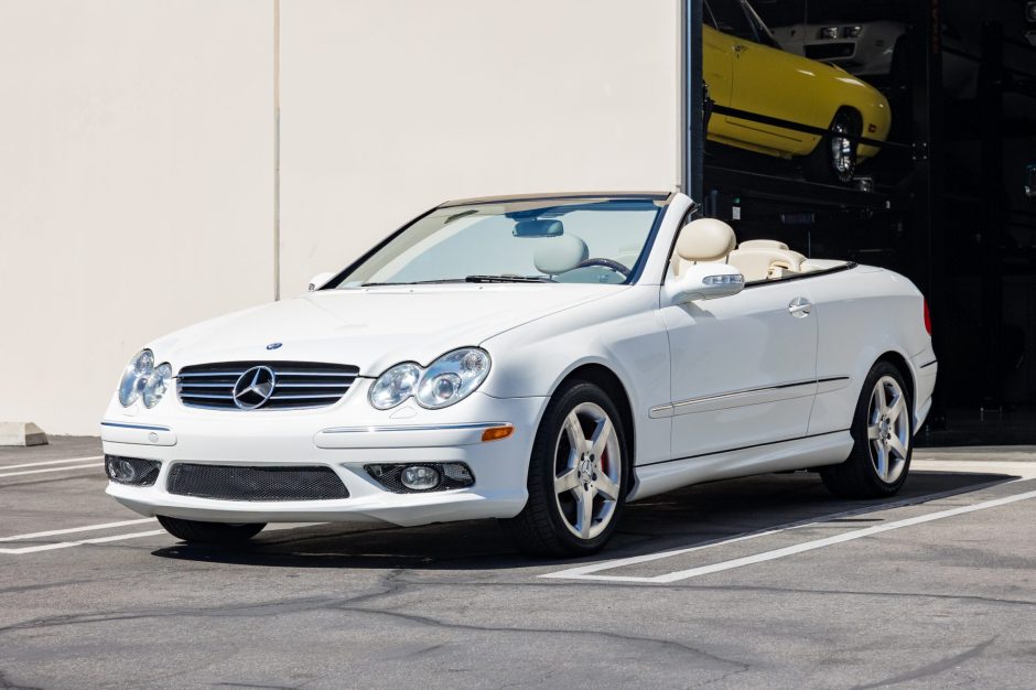 2005 Mercedes-Benz CLK-Class sold at auction for $8,500