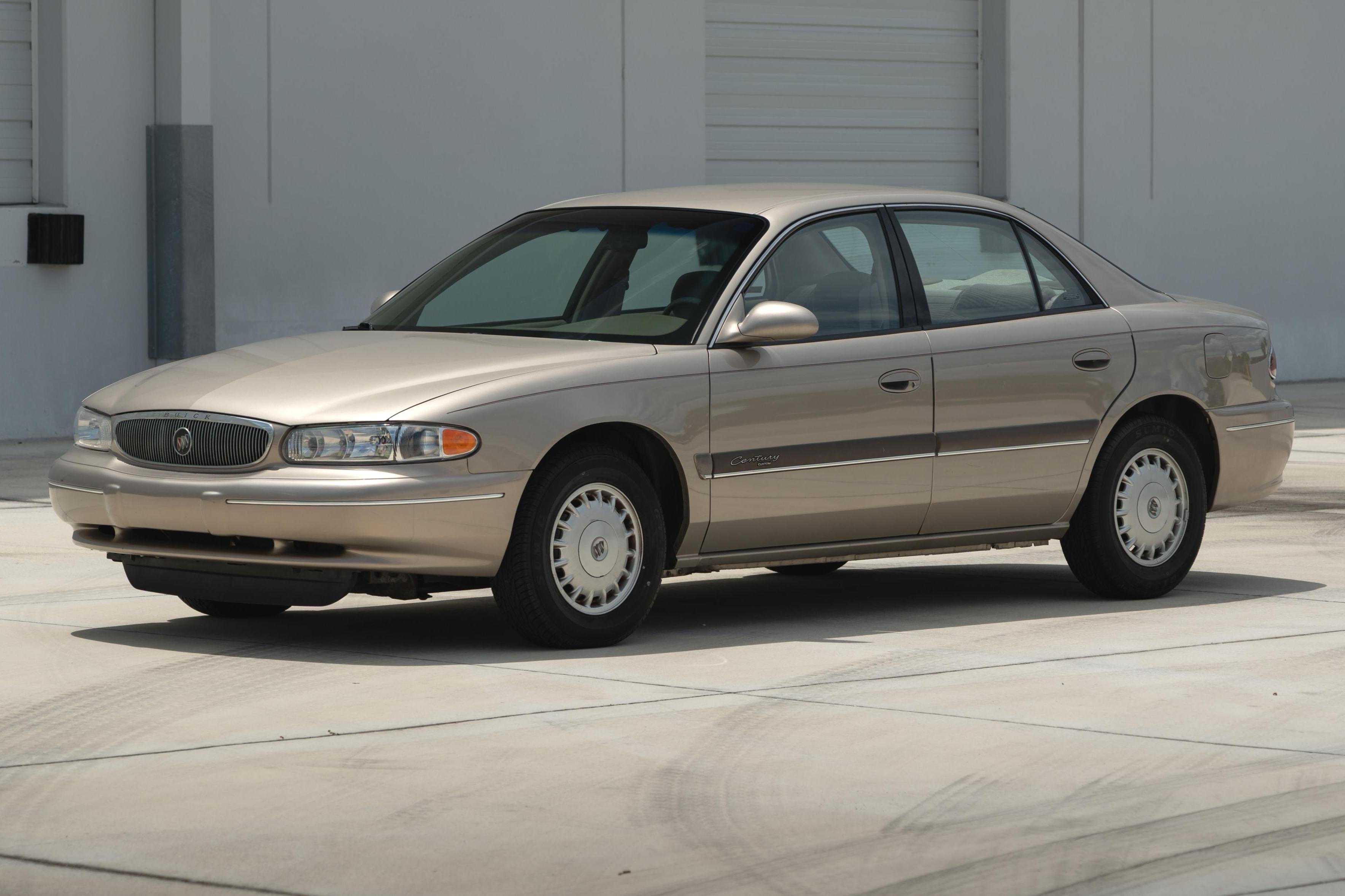 2000 Buick Century sold at auction for $4,100