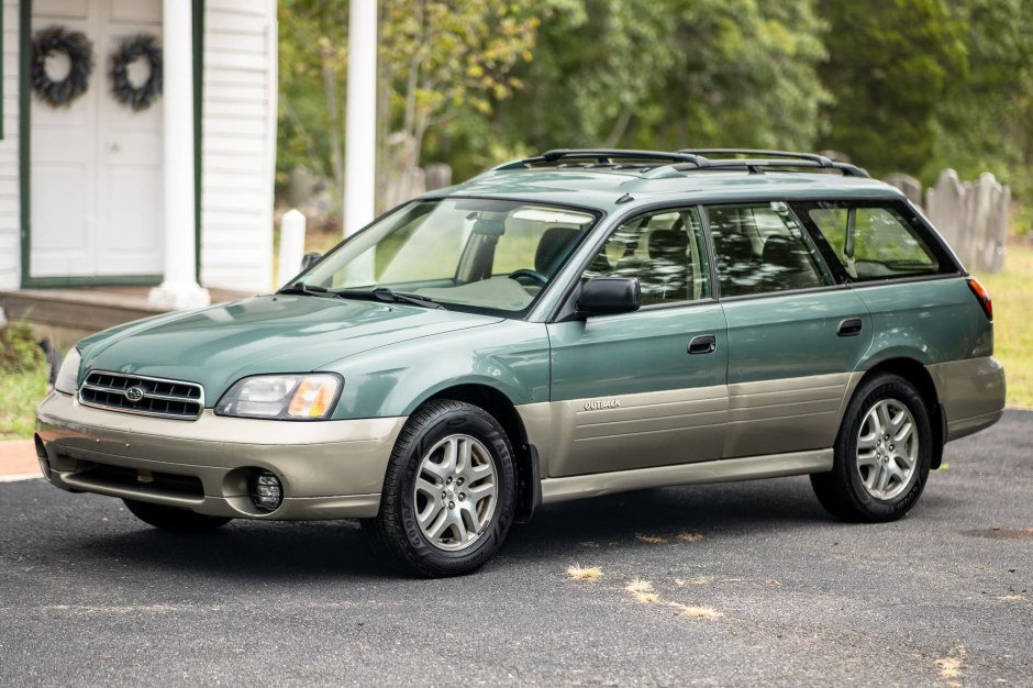 2000 Subaru Outback sold at auction for $7,000