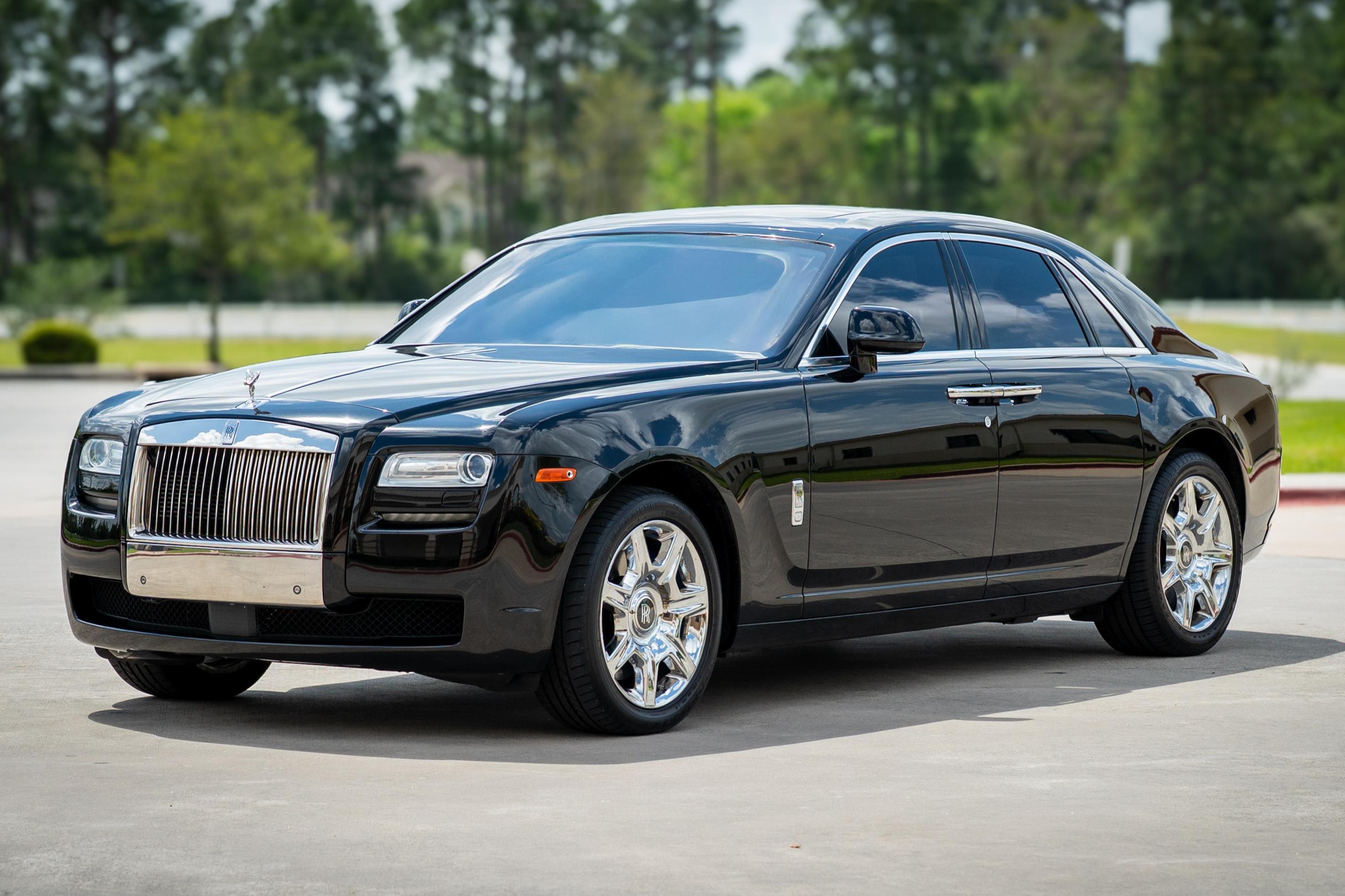 2014 Rolls-Royce Ghost sold at auction for $73,000
