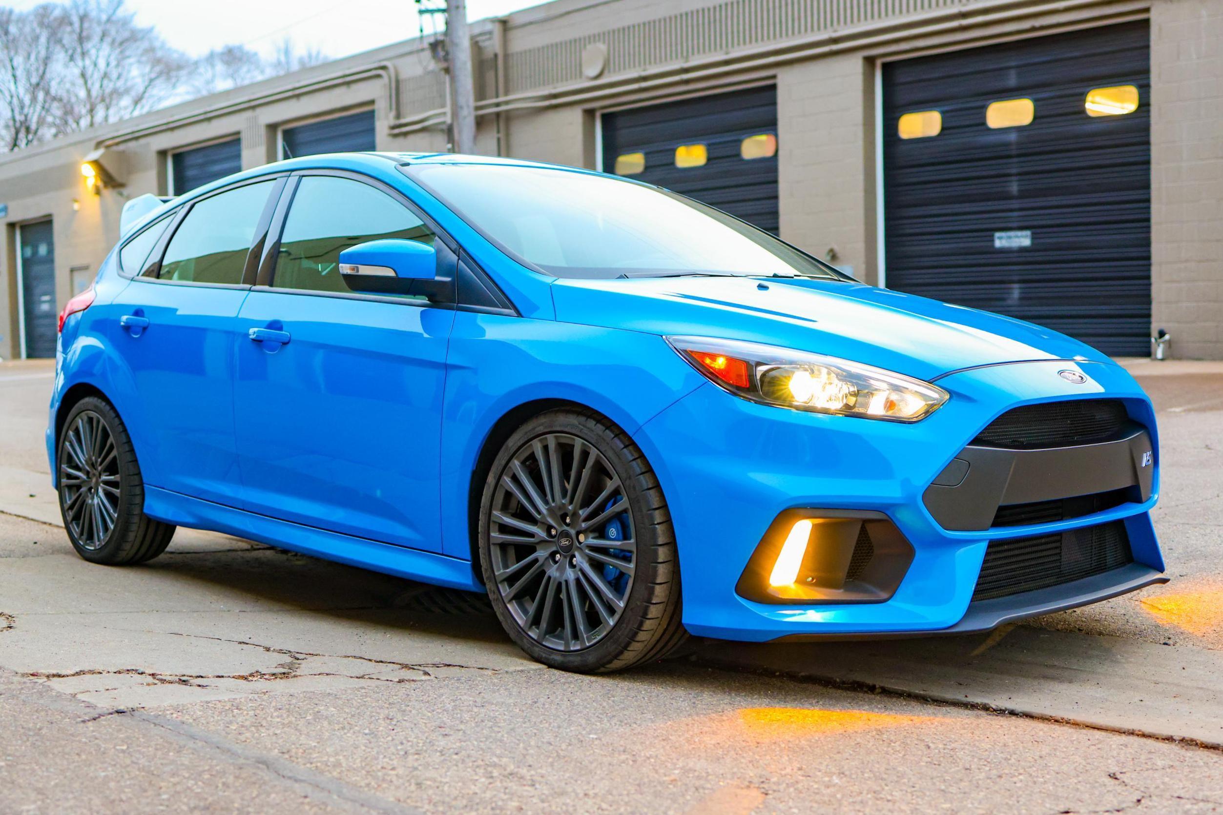 2017 Ford Focus RS sold at auction for $35,500