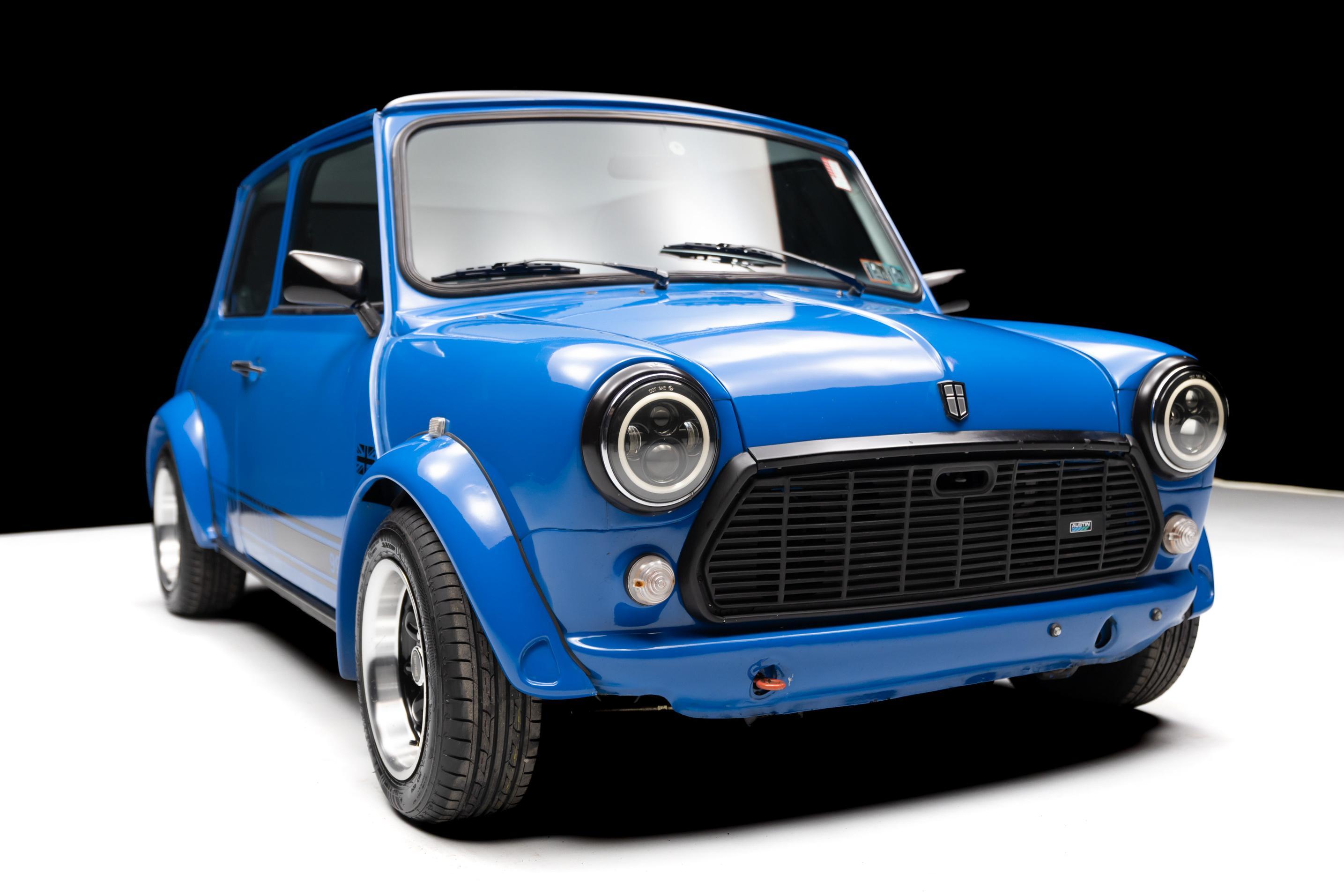 1989 Rover Mini sold at auction for $25,755