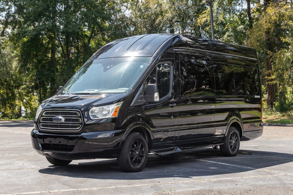 2017 Ford Transit sold at auction for $24,000