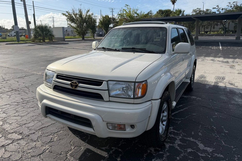 2002 Toyota 4Runner sold at auction for $12,800