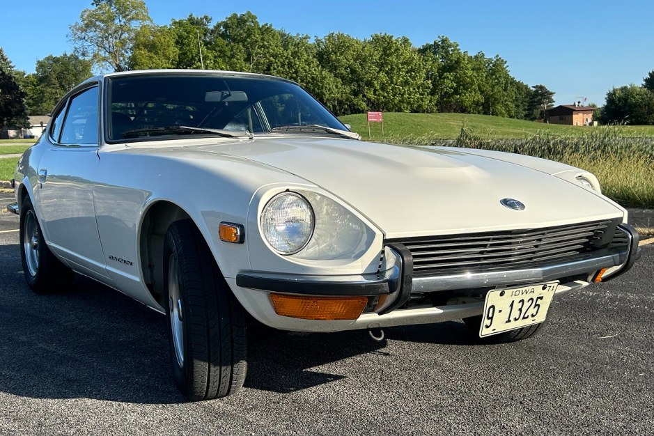 1971 Datsun Z sold at auction for $14,000