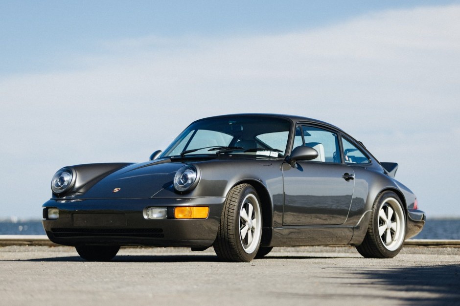 1992 Porsche 964 sold at auction for $142,000