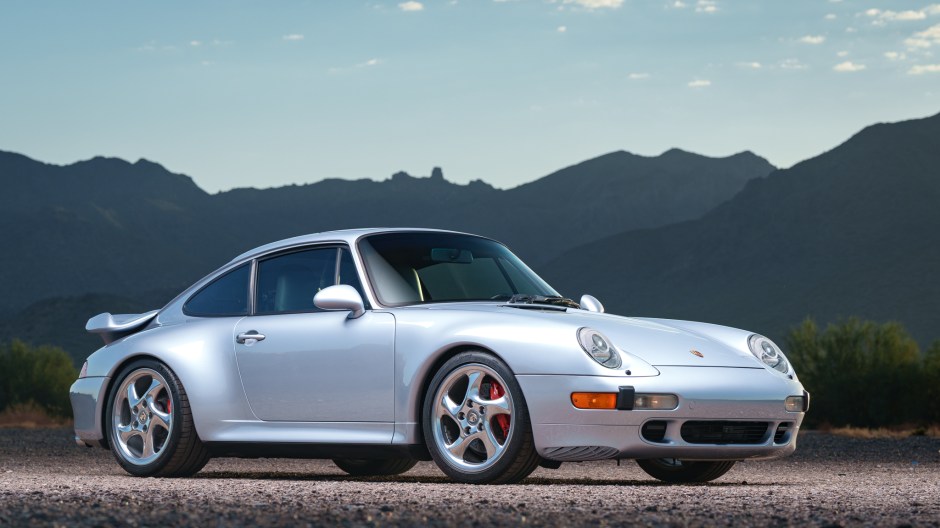 1996 Porsche 911 sold at auction for $257,000