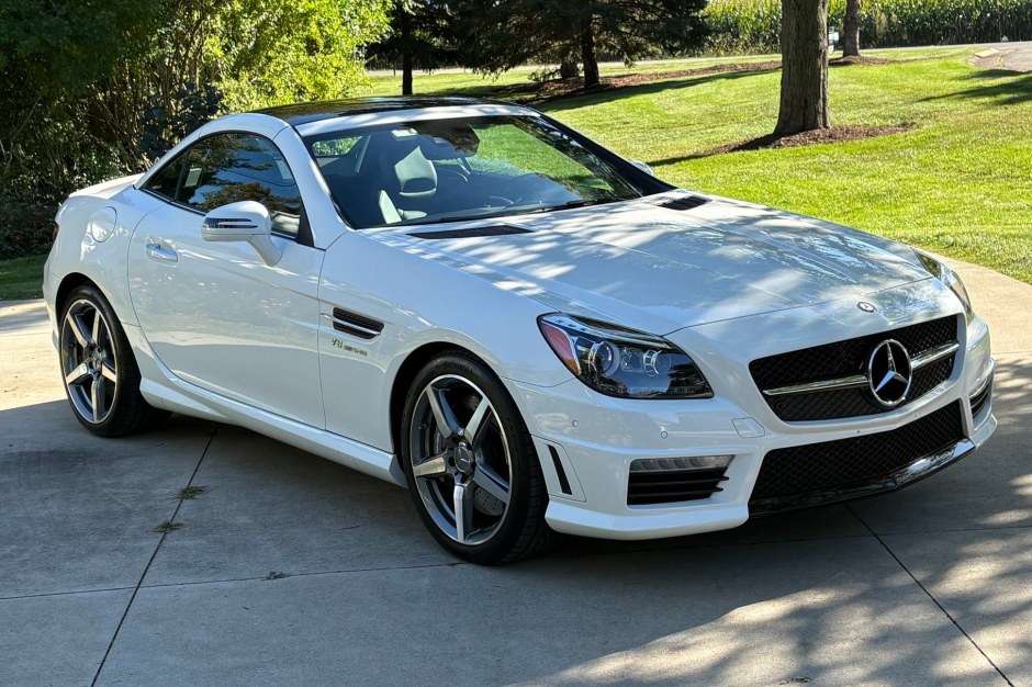 2014 Mercedes-Benz SLK-Class sold at auction for $41,000