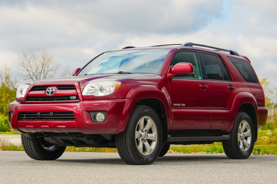 2006 Toyota 4Runner sold at auction for $35,000