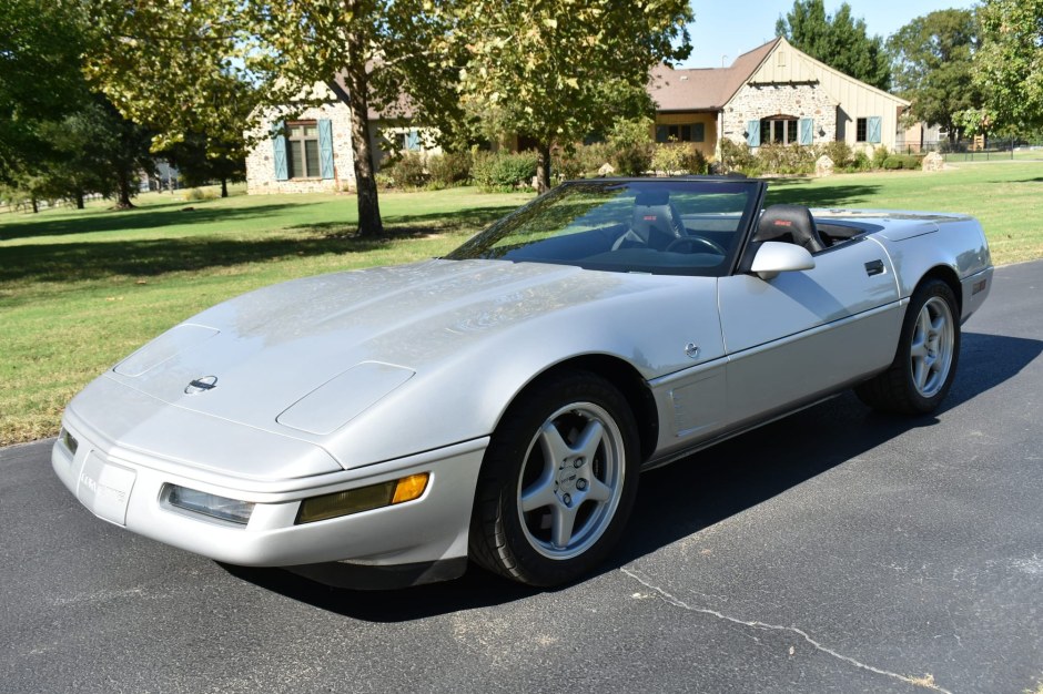 How Much Is a Chevrolet Corvette Worth? Value & Auction Prices | Old ...