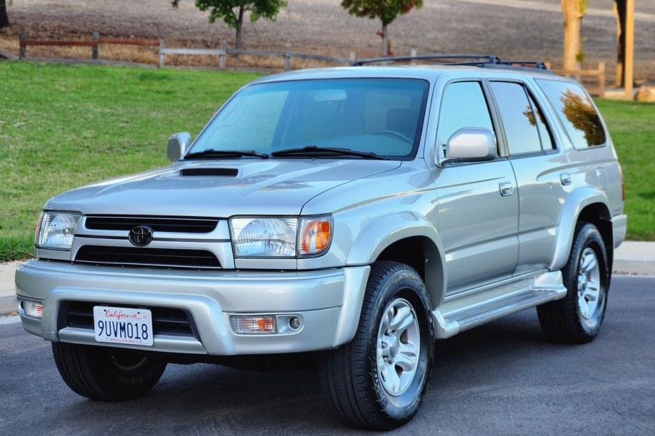 2001 Toyota 4Runner sold at auction for $20,000