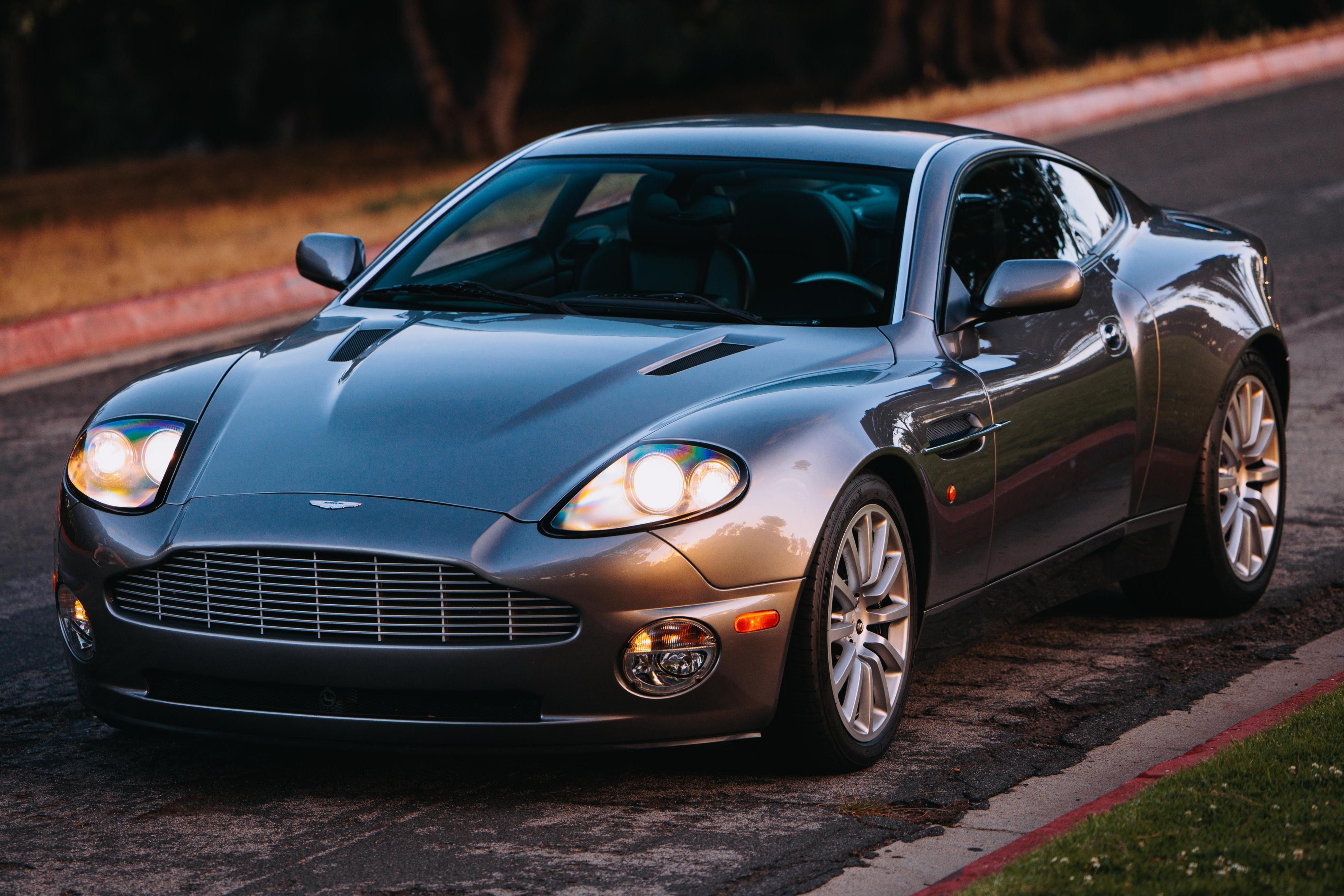 2003 Aston Martin Vanquish sold at auction for $65,000