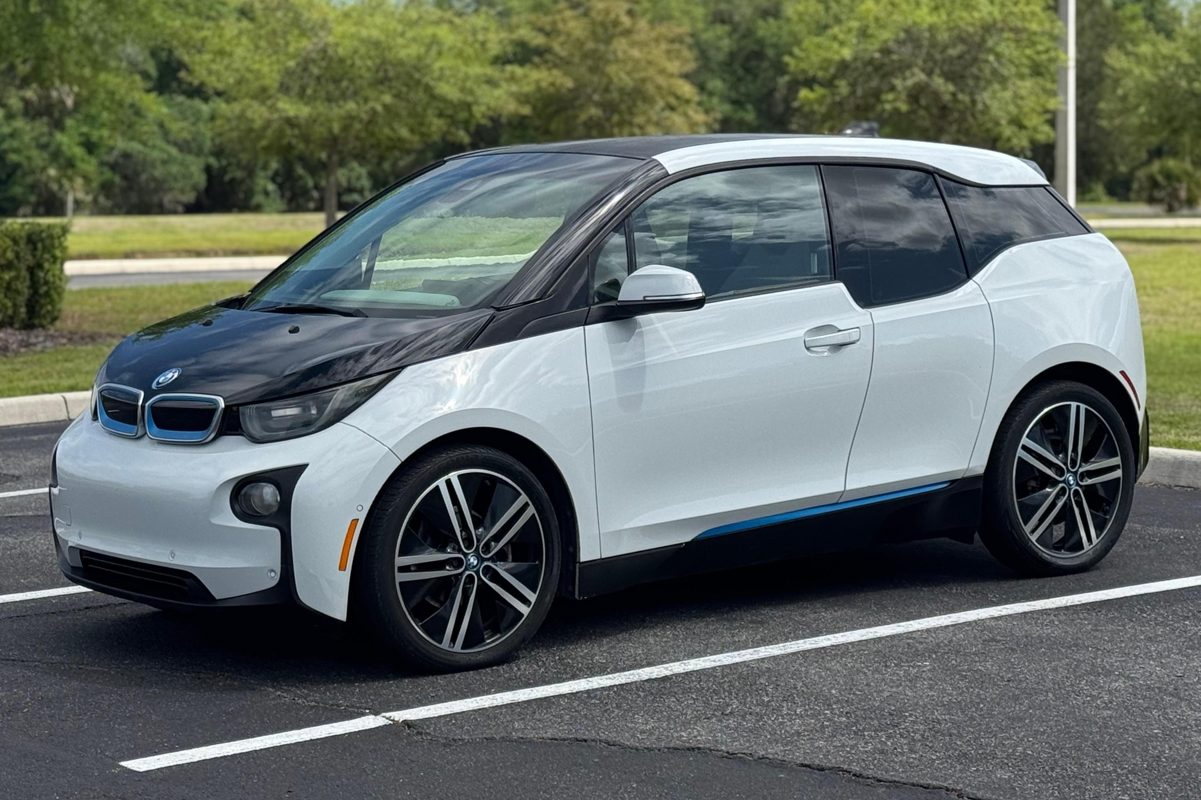 2014 BMW i3 sold at auction for $5,000