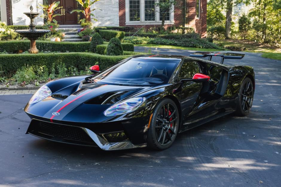 2020 Ford GT sold at auction for $950,000