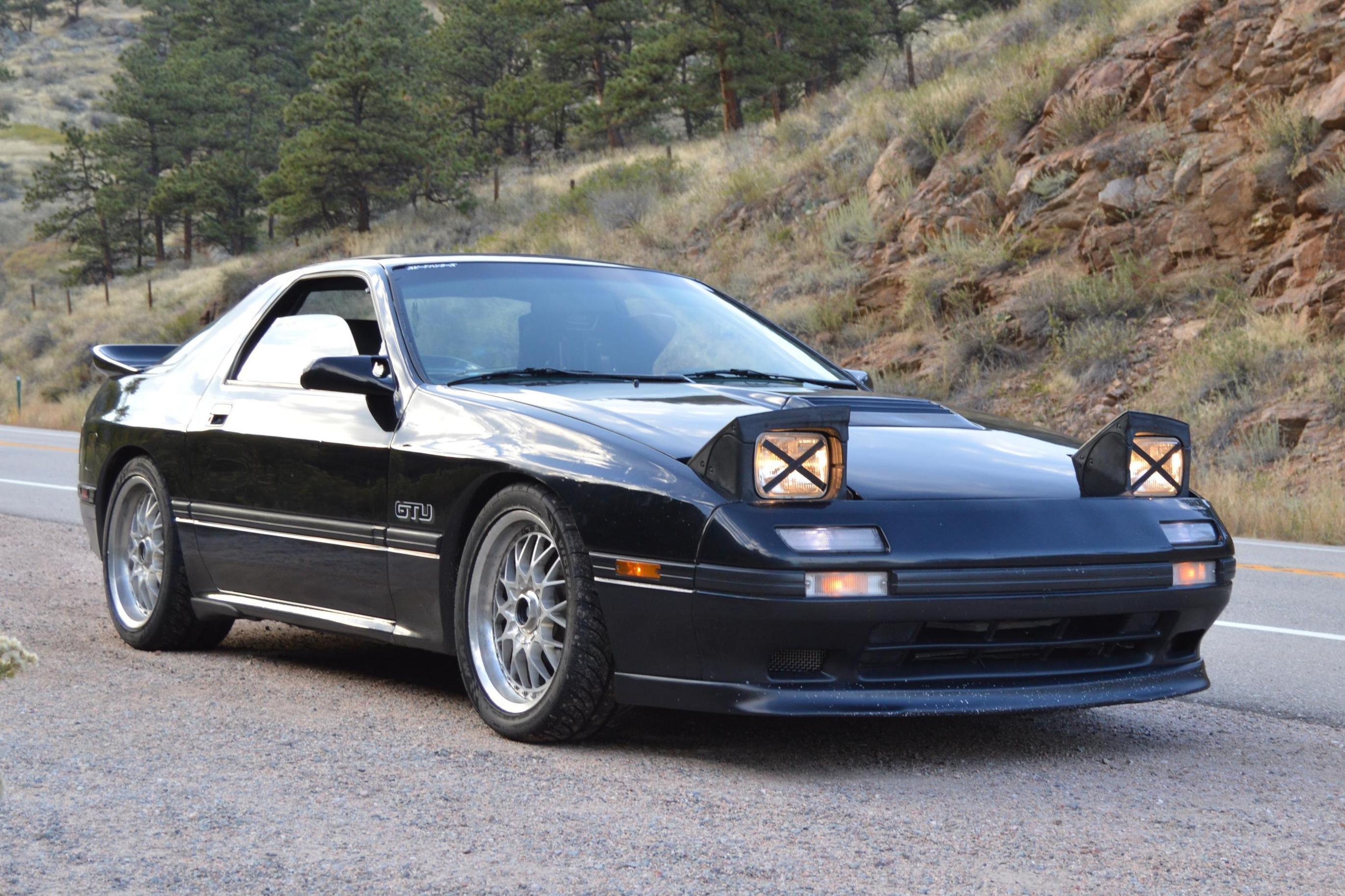1988 Mazda RX-7 sold at auction for $18,944